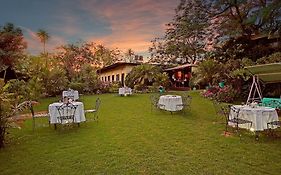 Hill 'N' You - A Boutique Garden Resort